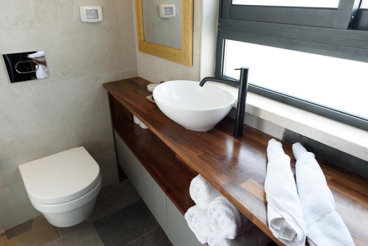 The Roof - By Sea Land Suites Tel Aviv Luaran gambar